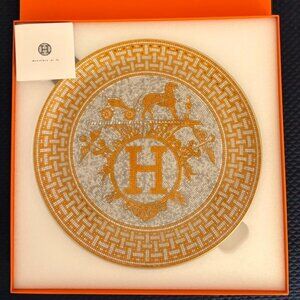 HERMÈS MOSAIQUE AU 24 GOLD 12.6" TART PLATTER | PORCELAIN | MADE IN FRANCE | BOX